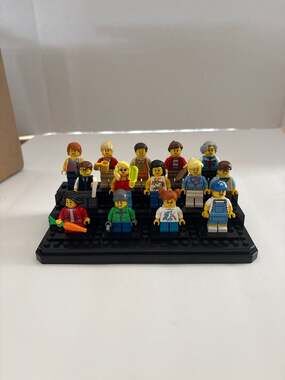 LEGO Minifigure Lot of 14